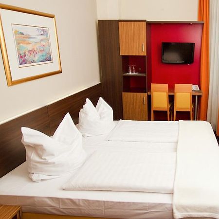 Hotel Tourist Frankfurt am Main Eksteriør bilde