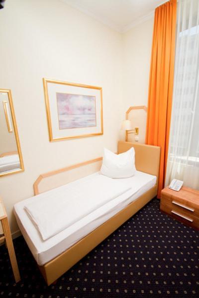 Hotel Tourist Frankfurt am Main Rom bilde