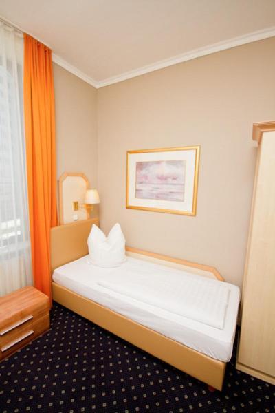 Hotel Tourist Frankfurt am Main Rom bilde