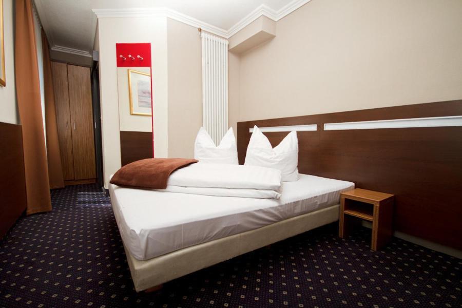Hotel Tourist Frankfurt am Main Rom bilde